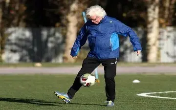 شفر باید یک جام برای استقلال بیاورد