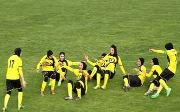  برگزاری آخرین بازی لیگ برتر فوتبال بانوان/ آینده‌سازان با شکست قشقایی قهرمان شد 