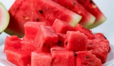  مصرف هندوانه در شب برای بدن مضر است