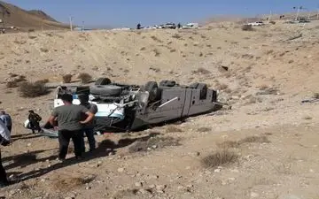 فرماندار فیروزکوه: اعزام ۴ مصدوم واژگونی اتوبوس با بالگرد؛ خواب‌آلودگی راننده علت حادثه است