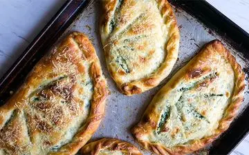 طرز تهیه پیراشکی اسفناج | فست فود سالم