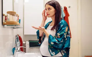 راهنمای کامل مراقبت از پوست برای زنان باردار
