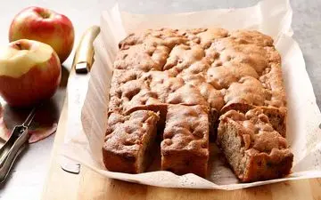 طرز تهیه کیک سیب و دارچین؛ یک دسر خوش‌عطر و مناسب عصرانه