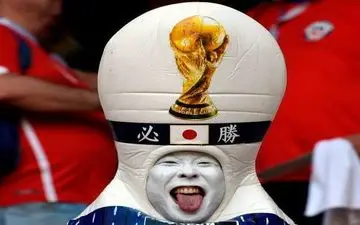 تیپ متفاوت تماشاگران ژاپنی