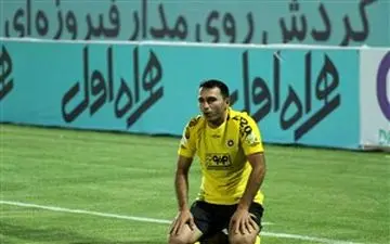 صحبت کردن در مورد قهرمانی زود است!