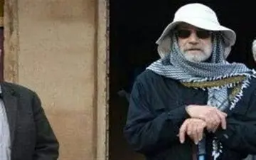 چهره رئیس مجلس در قاب یک گردشگر