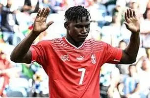 ویدیو | گل اول سوئیسی به سوئد/ امبولو؛ با ضربه‌ای دقیق قفل دروازه را شکست