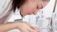 قابل توجه کسانی که مستعد آکنه هستند؛ لیف به صورت ممنوع! 