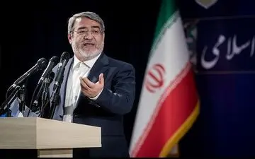 تأکید رحمانی‌فضلی بر برخورد با رسانه‌های تضعیف‌کننده بازار سرمایه