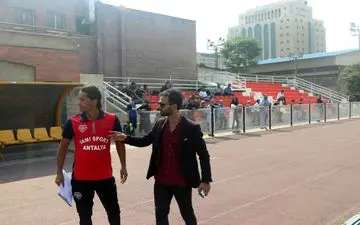 
بابک پورغلامی: ملوان در آستانه سقوط به لیگ دو قرار دارد! 