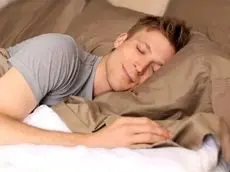 حکم شرعی جنب شدن در خواب هنگام روزه‌داری چیست؟