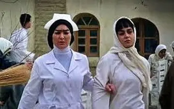 پوشش نامتعارف بازیگر نقش پرستار شیرین در سریال شهرزاد در فروشگاه های دوبی (عکس)