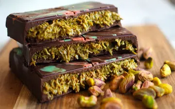 دسر شکلات دبی؛ طرز تهیه دسر لوکس اماراتی در خانه + ترفندهای رستورانی