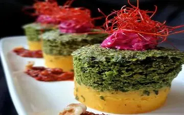 کوکو دو رنگ به روش مجلسی و با طعم بسیار عالی را این طوری درست کن/ معرکه میشه