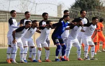 اعضای تیم خوشه طلایی ساوه تست کرونا می‌دهند