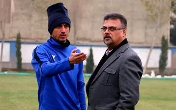 نظری:استقلال با اعتصاب خودزنی می کند/جای صبا یا نفت بودید،چه می کردید؟