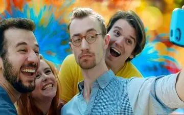 سمت راست یا چپ؛ کدوم قسمت صورت در عکس«سلفی» بهتر می افتد؟