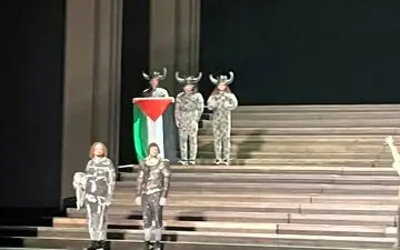 پرچم فلسطین در تالار اپرای انگلیس به اهتزار در آمد