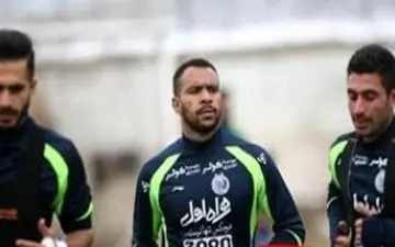 بازیکن برزیلی در آستانه تمدید قرارداد با استقلال