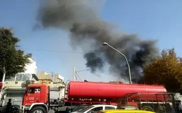 حریق گسترده در بازار مولوی