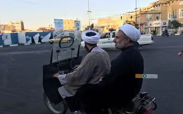 موتورسواری نماینده مجلس در قم +عکس