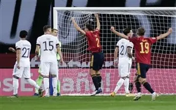 صدای خرد شدن چرخ دنده‌های بنز آلمان زیر  پاهای ماتادورها 