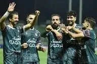 پوستر اعتراضی ذوب آهن به بهانه بازی با استقلال