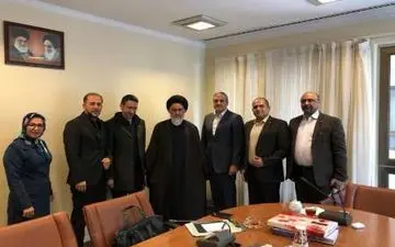 اعطای پروانه وکالت به قضات بازنشسته شائبه ایجاد می کند