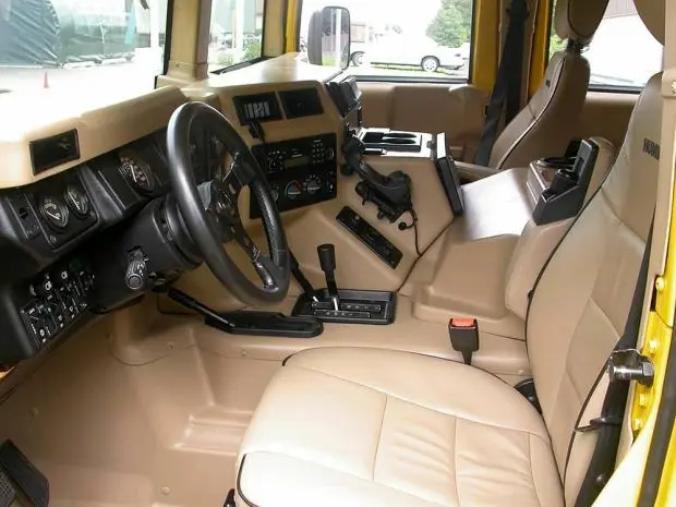 کابین Hummer H1