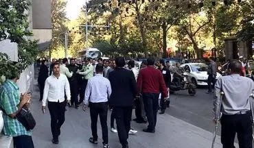پلیس مانع خودسوزی یک جوان مقابل ساختمان شورای شهر تهران شد