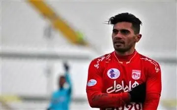  برخی سربازان از دایره حرفه‌ای‌گری و قانون خارج شدند /طعنه مدیرعامل تراکتورسازی به امید عالیشاه