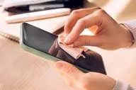 مراقب آلودگی گوشی های خود باشید| هر چند وقت یک‌بار گوشی را تمیز کنیم؟