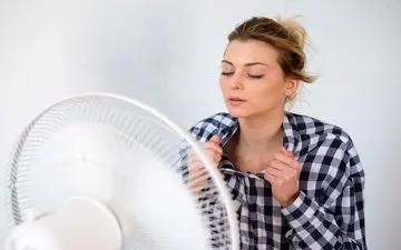 چند راه حل ساده برای در خلاص شدن از تعریق زیاد در تابستان