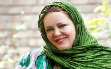 عکسی عجیب از بهاره رهنما با پدر و مادر همسر سابقش