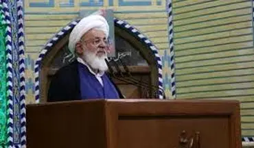 امام‌جمعه یزد: دلبستگی به انتخابات آمریکا ساده‌لوحانه است