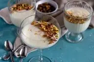 طرز تهیه فرنی معجون؛ دسر خوشمزه و مقوی با ترکیب مغزیجات